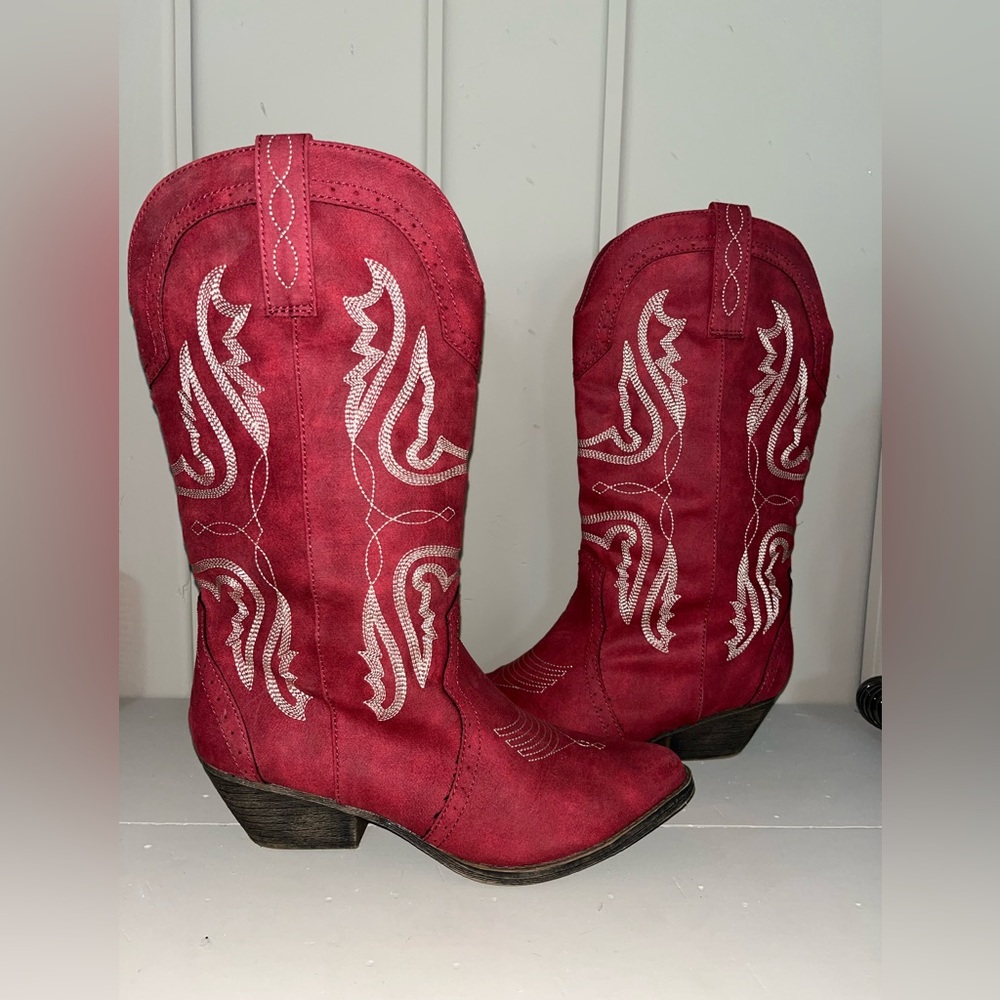 Red Cowgirl Boots *only worn once*
